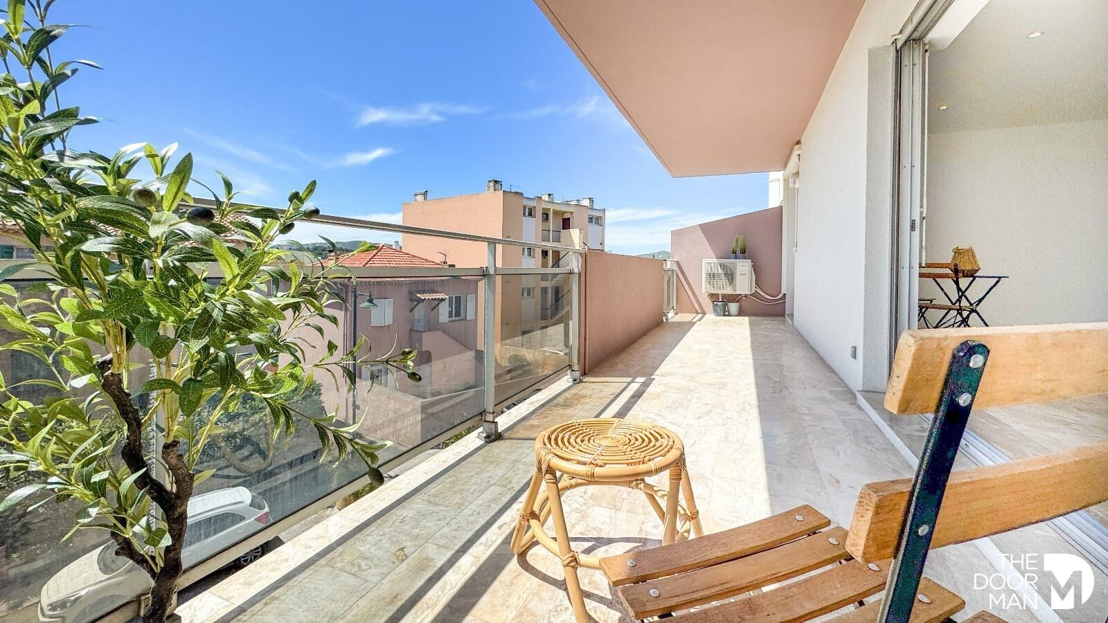 Appartement T3 69 m² à Le Lavandou à Le Lavandou — photo 2